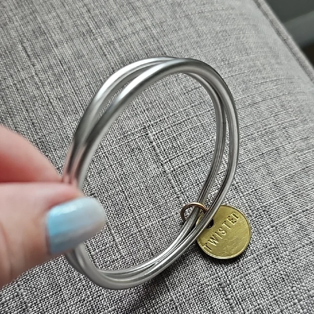 Gold and Silver Bracelet - Picture 5 of 6